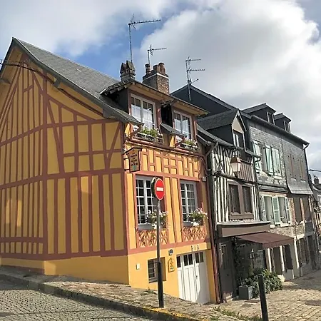 La Maison De Pierre Et Valerie Ste Catherine Honfleur