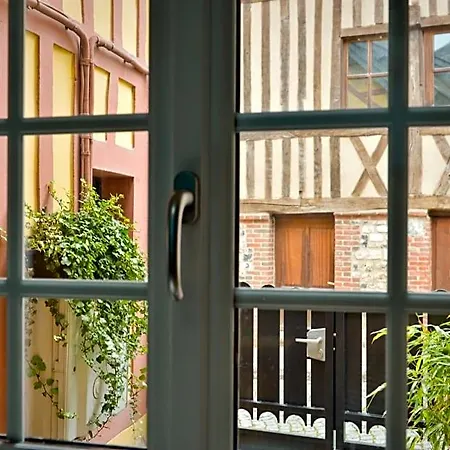 La Maison De Pierre Et Valerie Ste Catherine Honfleur
