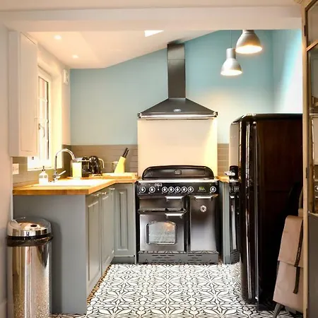 La Maison De Pierre Et Valerie Ste Catherine * Honfleur