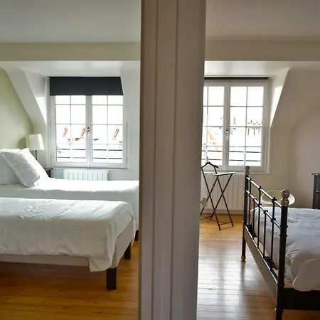 La Maison De Pierre Et Valerie Ste Catherine Онфлёр