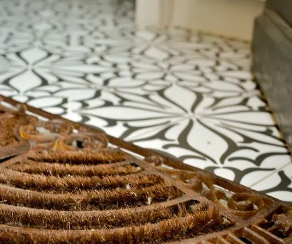 La Maison De Pierre Et Valerie Ste Catherine * 翁弗勒尔